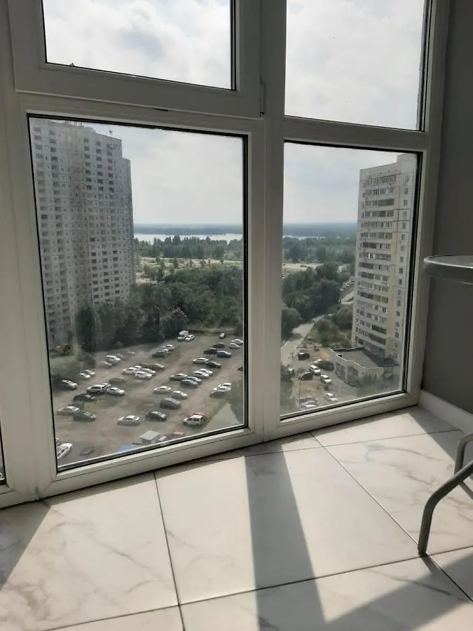 М. Харьковская, Ул. Вишняковская Kyiv Apartment